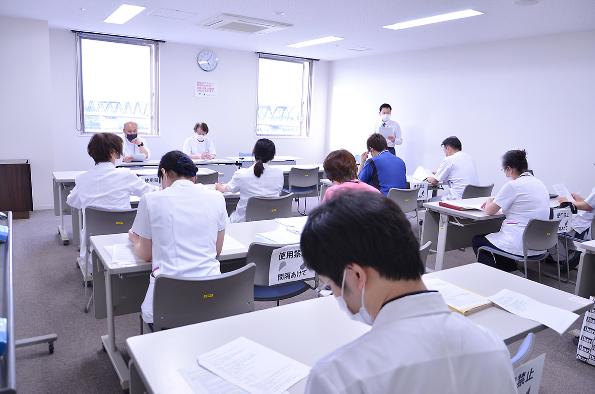 遺伝子診療部委員会
